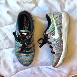 NIKE LUNAREPIC FLYKNIT